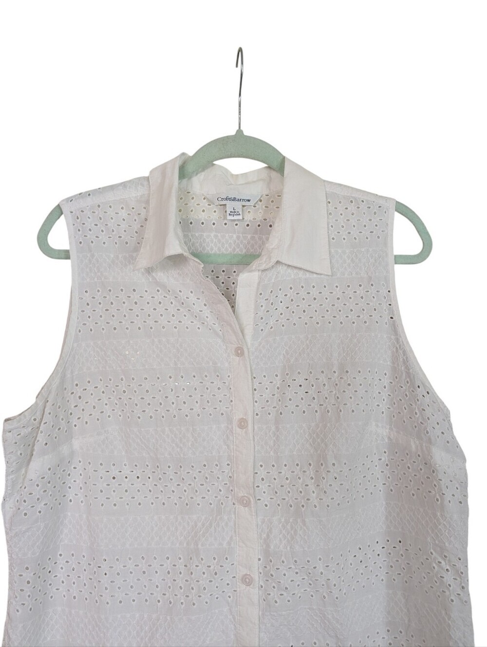 Croft & Barrow White Eyelet Embroidered Sleeveless Button Front Cotton Blouse - Picture 3 of 8